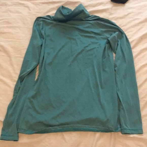 Under Armour running jacket - Picture 2 of 3